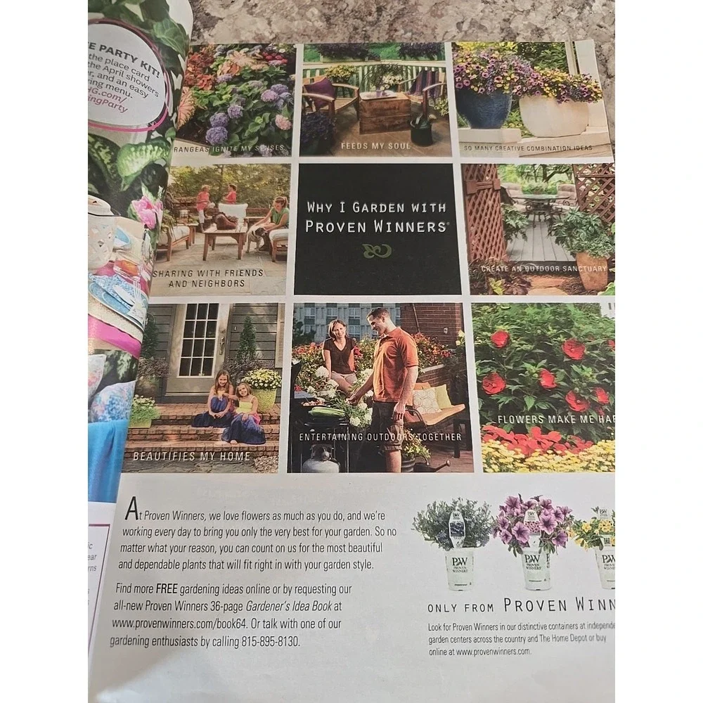 Better Homes and Gardens Magazine April 2015 The Garden Issue‎ Color In Bloom